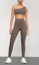 Load image into Gallery viewer, Helena Scallop Leggings