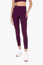 Load image into Gallery viewer, Laser-Cut and Bonded Essential Foldover Highwaist Leggings