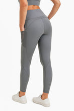 Load image into Gallery viewer, Contour Band Essential Lycra Highwaist Leggings

