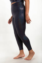 Load image into Gallery viewer, CURVY Holographic Glitter High-Waisted Leggings
