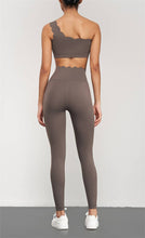 Load image into Gallery viewer, Helena Scallop Leggings

