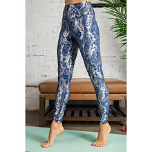 Load image into Gallery viewer, SNAKE FOIL PRINT FULL LENGTH LEGGINGS
