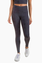 Load image into Gallery viewer, Skull Print High-Waisted Leggings
