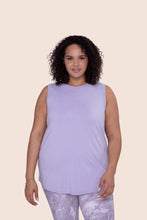 Load image into Gallery viewer, CURVY Notched Sleeveless Flowy Tank Top
