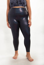 Load image into Gallery viewer, CURVY Holographic Glitter High-Waisted Leggings
