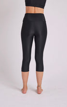 Load image into Gallery viewer, Black Rib Capri
