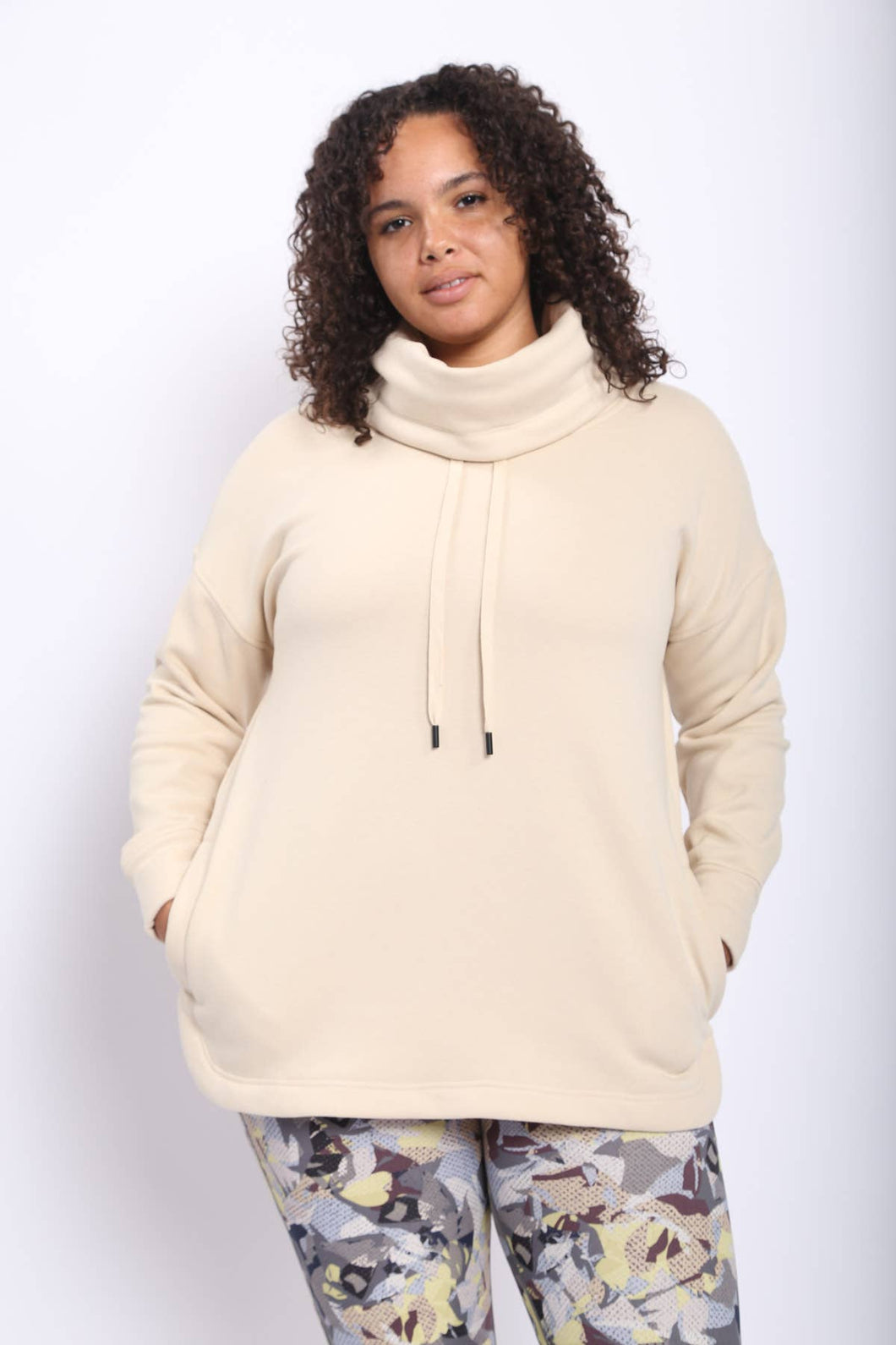CURVY High Neck Pullover with Curved Hem