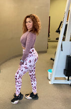 Load image into Gallery viewer, Pink Leopard Leggings
