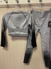 Load image into Gallery viewer, Bada$$ Stealth top-Grey/black
