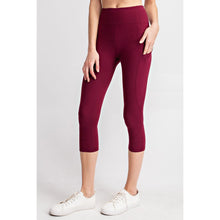 Load image into Gallery viewer, LOLA CAPRI LEGGINGS
