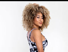 Load image into Gallery viewer, Marble Seamless Sports Bra
