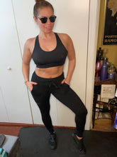 Load image into Gallery viewer, Skinny Cargo Hybrid Leggings
