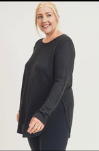 Load image into Gallery viewer, Bada$$ Bodacious Long Sleeve Flow Top
